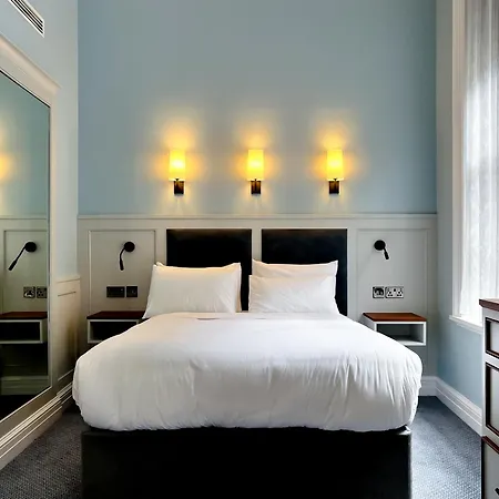 Отель Wynn's 3*